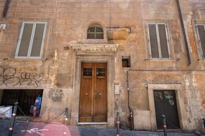 Holiday Apartment Bernini Near The Trevi Fountain - 4 Bedroom