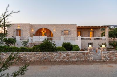 Villa Giorgianna -near Aliki beach with pool
