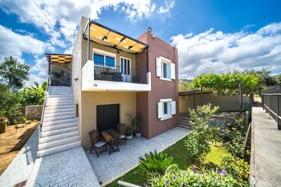 Petronila Luxury Villa with heated private pool