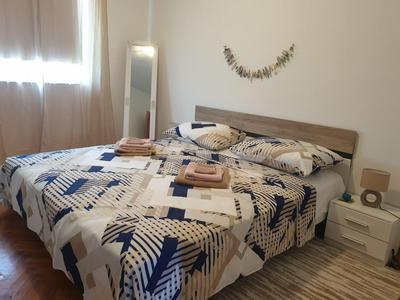 Apartment Boomerang