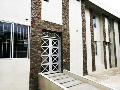Las Piloneras Apartahotel