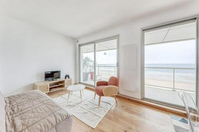 Magnificent Apt Sea View Pornichet