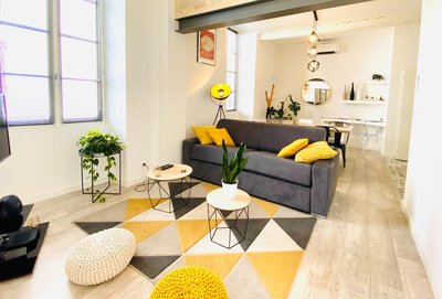 Feel@Home Nemausus "The 4"
