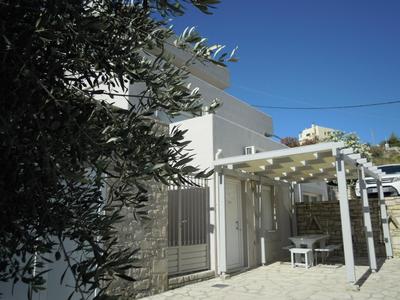 Petaloudes 2
