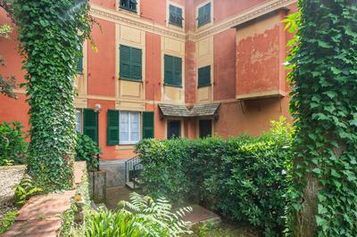 Camogli Bright Apartment with Parking