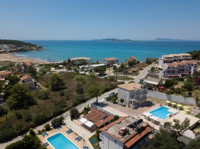 Kouros Apartments & Studios By Hotelius