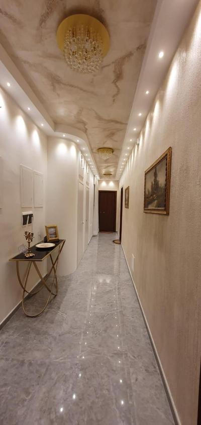 GOLD SUITE