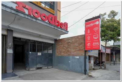 RedDoorz near Jogja Expo Center 2
