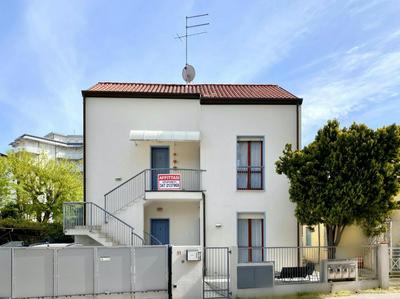 Villa Santin Carraro Immobiliare - Family Apartments