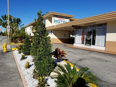 Parkway Inn
