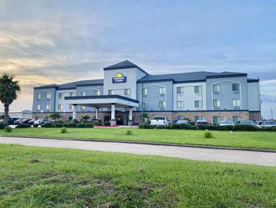 Days Inn & Suites by Wyndham Houston / West Energy Corridor