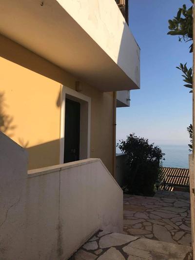 Glyfada New Era Home 120 Menigos Resort Apartments