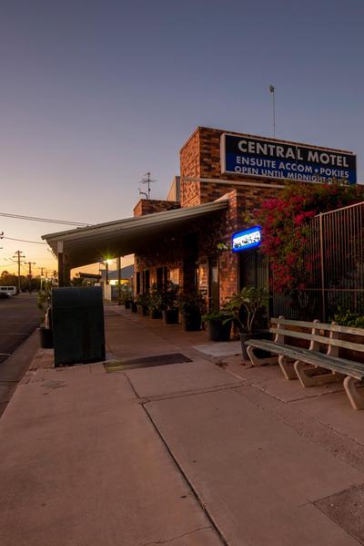 Longreach Most Central Motel