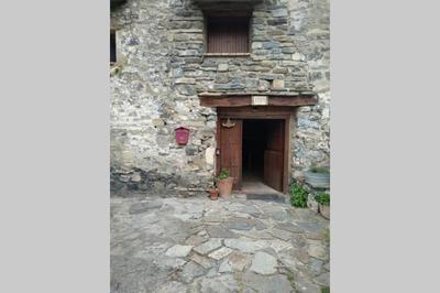 Lugares Comunes. Poyales.