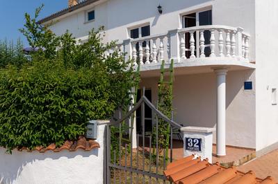 Apartments Oliva