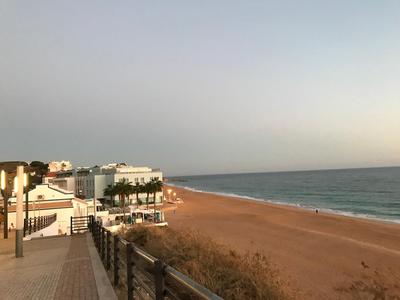 Sea view Penthouse 10 min walking Albufeira old town and Beach Pescadores