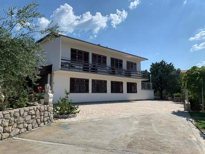 Apartments Volaric