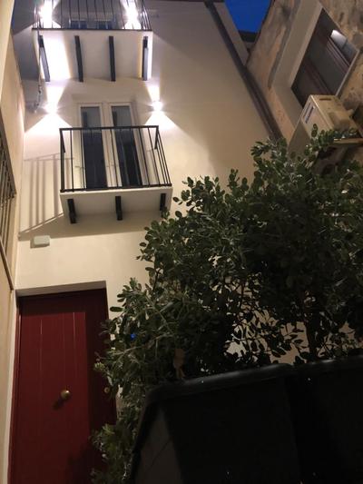Alley House