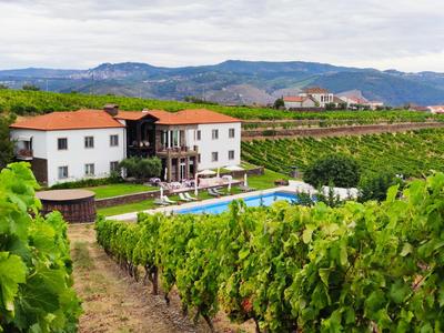 The Manor House Celeirós