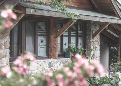 Sfendamos Wood Village