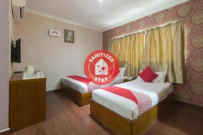 Collection O GHC Near Penang Street Art Formerly Queen City Hotel