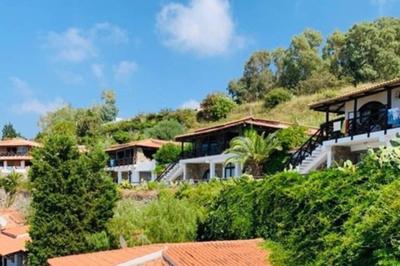 Boutique apartment with beach within walking distance, near Tropea