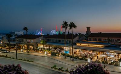 Napa Plaza Hotel (Adults Only)