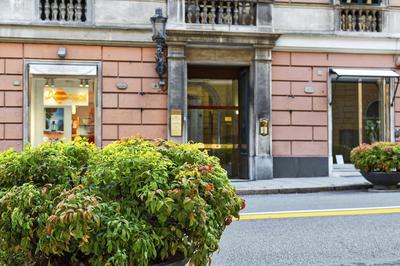 Via Roma Luxury Apartment by Wonderful Italy