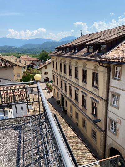 Goldengel Ferienwohnung im Herzen Kalterns mit einer Terasse zum verlieben