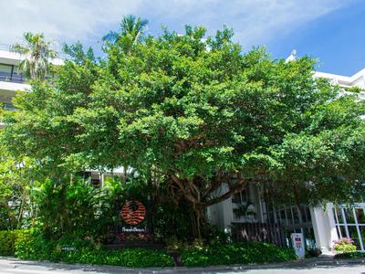 HOTEL MOON BEACH MUSEUM RESORT