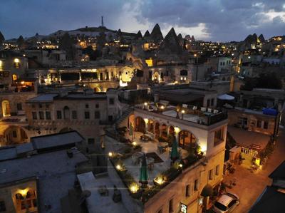 Caftan Cave Suites - Image 77
