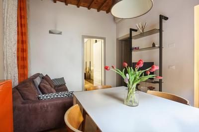 CELLINI Bright & Elegant flat in Florence-hosted by Sweetstay