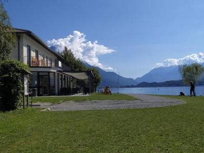 Casa d'epoca fronte lago a Domaso lago di Como