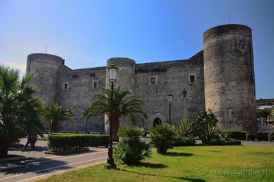 Casa Siciliana nel Centro Storico di Catania 3 Camere 10 Ospiti 119m2