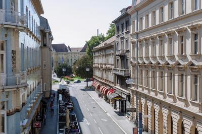 THE City Lodge - Boutique Apartments