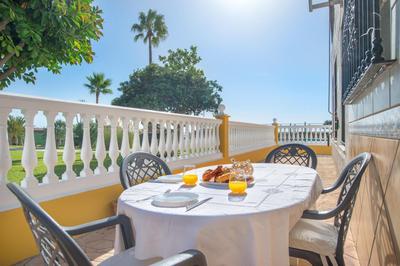 Comfortable Apartment in Mijas with Pool and Garden 68 m²