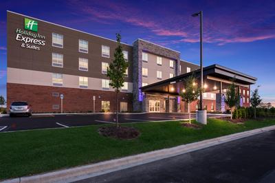 Holiday Inn Express & Suites Chicago - Hoffman Estates by IHG