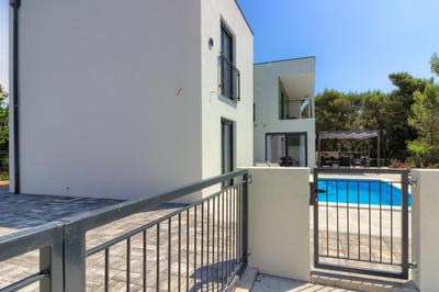 Modern Villa Flavia in Medulin near the beach