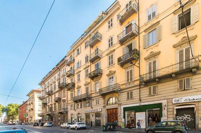 GuestHost - Porta Nuova & Parco del Valentino Roomy Flat
