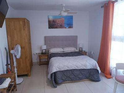 Estudio nuevo con baño, cocina y gran terraza