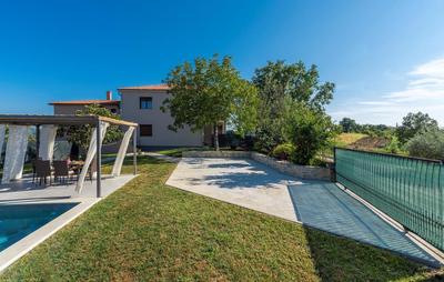Terre Bianche with Private Pool and Whirlpool
