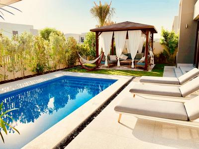 The Sunshine Villa
