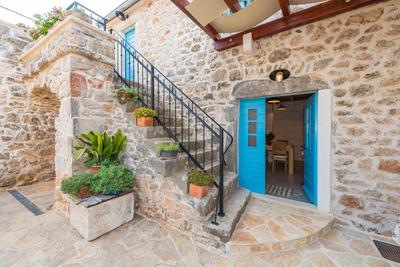Holiday Home Lipa Naša