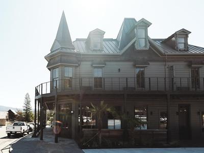 Thatcher Hotel