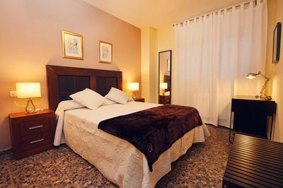 Apartamentos Turísticos Ceres Parking Gratis