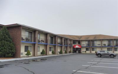 Red Roof Inn & Suites Newport - Middletown, RI, Foto 2