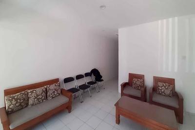 RedDoorz near Alun Alun Kota Serang