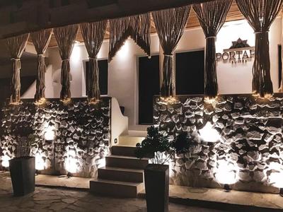 Portara Seaside Luxury Suites