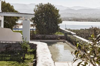 Luxury Naxos Villas Premium Suite Air Conditioning Outdoor Pool