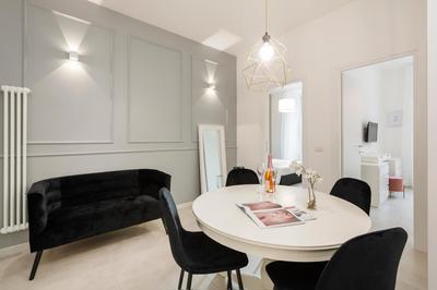 White Flat Santa Croce